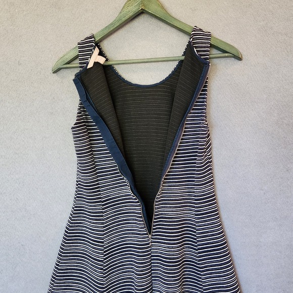 Banana Republic Dress 6P Fit & Flare A-Line Knee Length Navy Blue White Ribbed - Picture 7 of 11